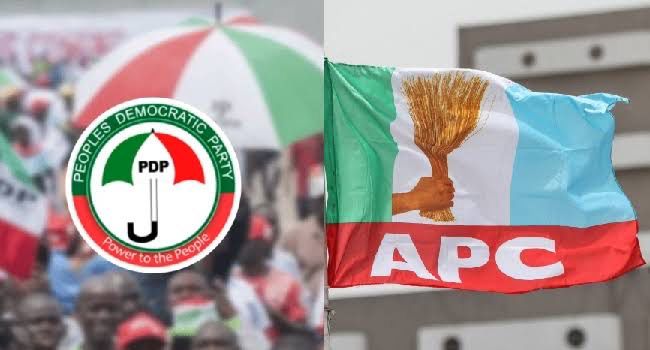 IMG-20250816-WA0048(1) APC, PDP agents engage in brazen vote-buying despite security presence