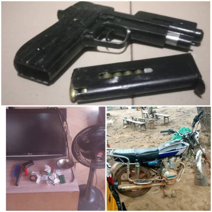 IMG-20250817-WA0005 Police arrest six suspects, recover stolen motorcycle, firearms in Enugu