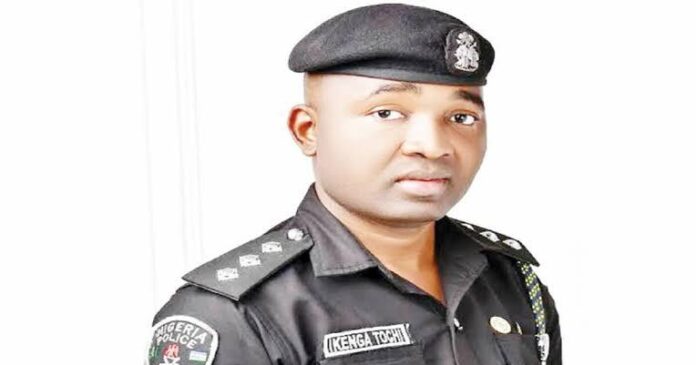 Deserter, four others in police net for suspected robbery in Anambra Deserter, four others in police net for suspected robbery in Anambra