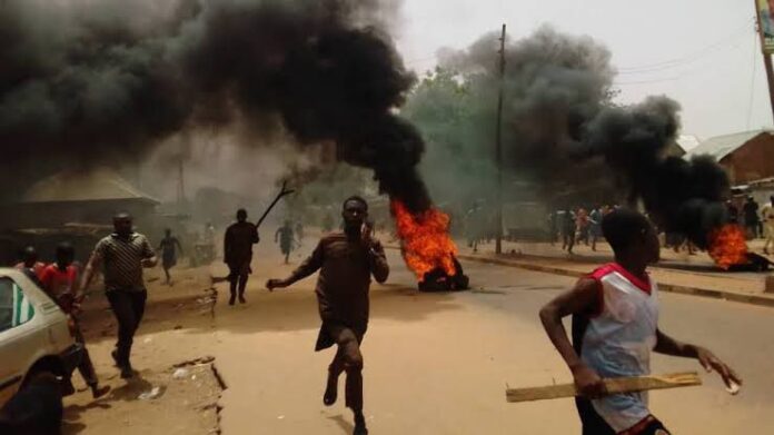 Mob burns woman to death in Niger state over alleged blasphemy