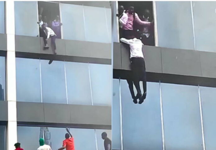 Death toll rises to 10 in Afriland Towers Lagos fire Death toll rises to 10 in Afriland Towers Lagos fire