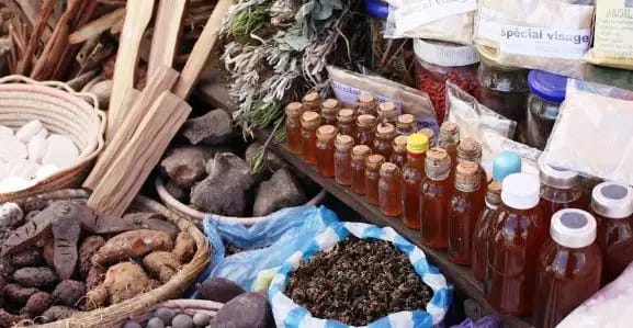 The menace of unauthorised traditional medicine selling, by Salama Ishaku The menace of unauthorised traditional medicine selling, by Salama Ishaku