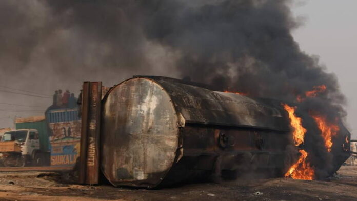 IMG_9562 Many feared dead, vehicles burnt as petrol tanker explodes in Ogun