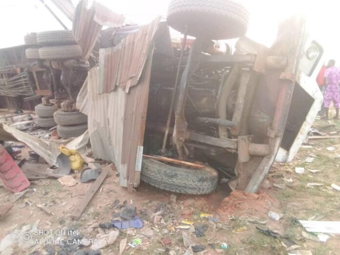 IMG_9583 4 escape death as trucks collide in Anambra