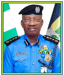 Experts call on IGP Egbetokun to reduce police VIP escorts amid rising insecurity Experts call on IGP Egbetokun to reduce police VIP escorts amid rising insecurity