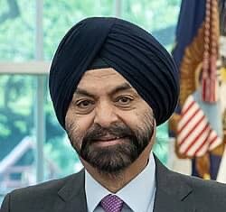 Beneficiaries of World Bank–sponsored IDEAS programme request diploma certificates from Baze University