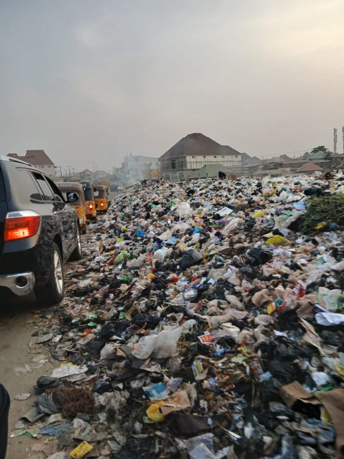 Indiscriminate Dumping of Dirt in Abuja: A growing health and economic threat, by Gift Luckson