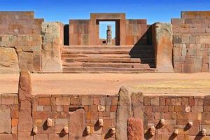 Tiwanaku, Bolivia: The mysterious collapse of a once-great city of civilisation, by Gift Luckson